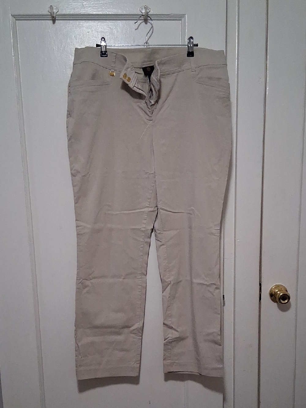 Women’s Beige Straight-Leg Jeans Worthington Small Flaw